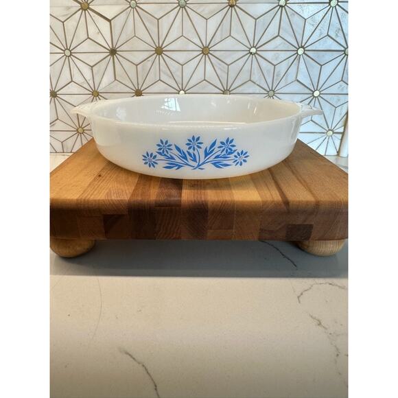 Vintage Anchor Hocking x Fire-King 9"‎ Casserole Dish | Model 429 | Milk Glass - Picture 1 of 4
